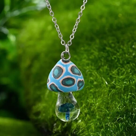 Mushroom Necklace - Picture 2 of 4